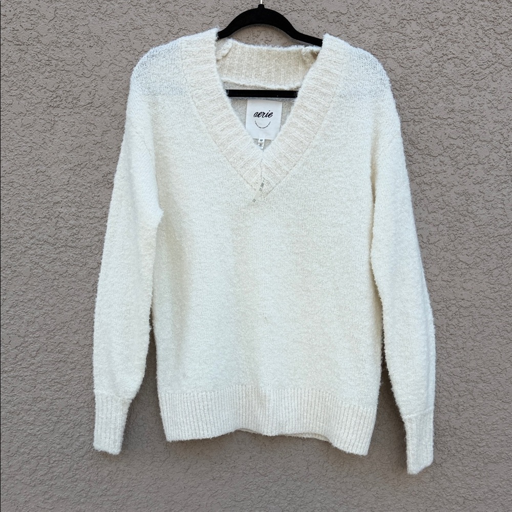 Aerie Cream V-Neck Sweater